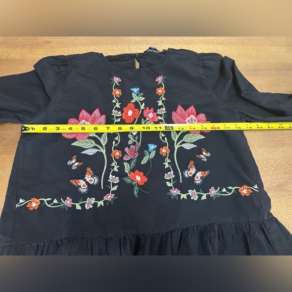 Zara Women’s Black Embroidered Blouse Medium - Picture 6 of 9